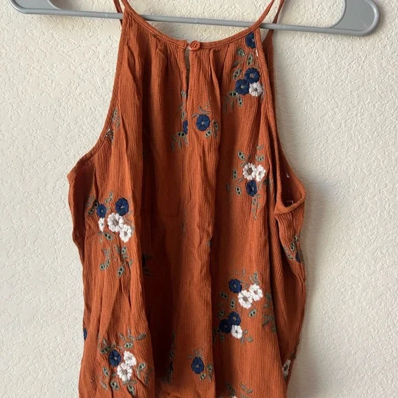 Floral Embroidered Rust Tank Top - Picture 3 of 3